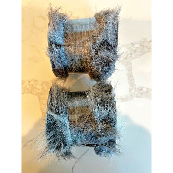 Gray Faux Fur Ribbon Spool  4" X 6" Robert Stanley Collection Brand New Set of 2 - Picture 4 of 5